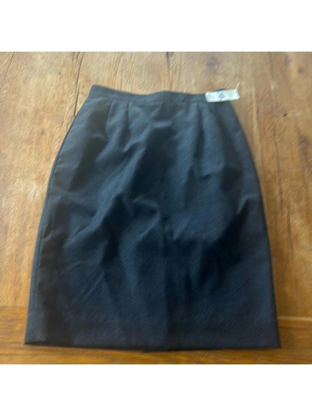 Talbots wool pencil skirt size 6 petite new with tags